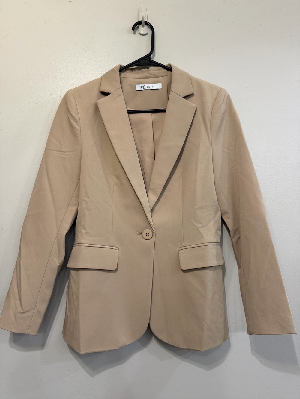 Cicy Bell Tan Long Sleeve Blazer